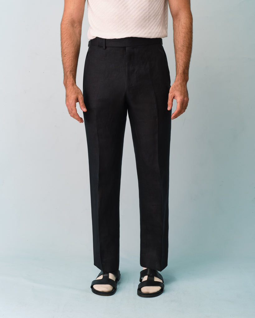 8 Best High-Waisted Pants That'll Make Any Guy Look Better 8 Best High-Waisted Pants That'll Make Any Guy Look Better